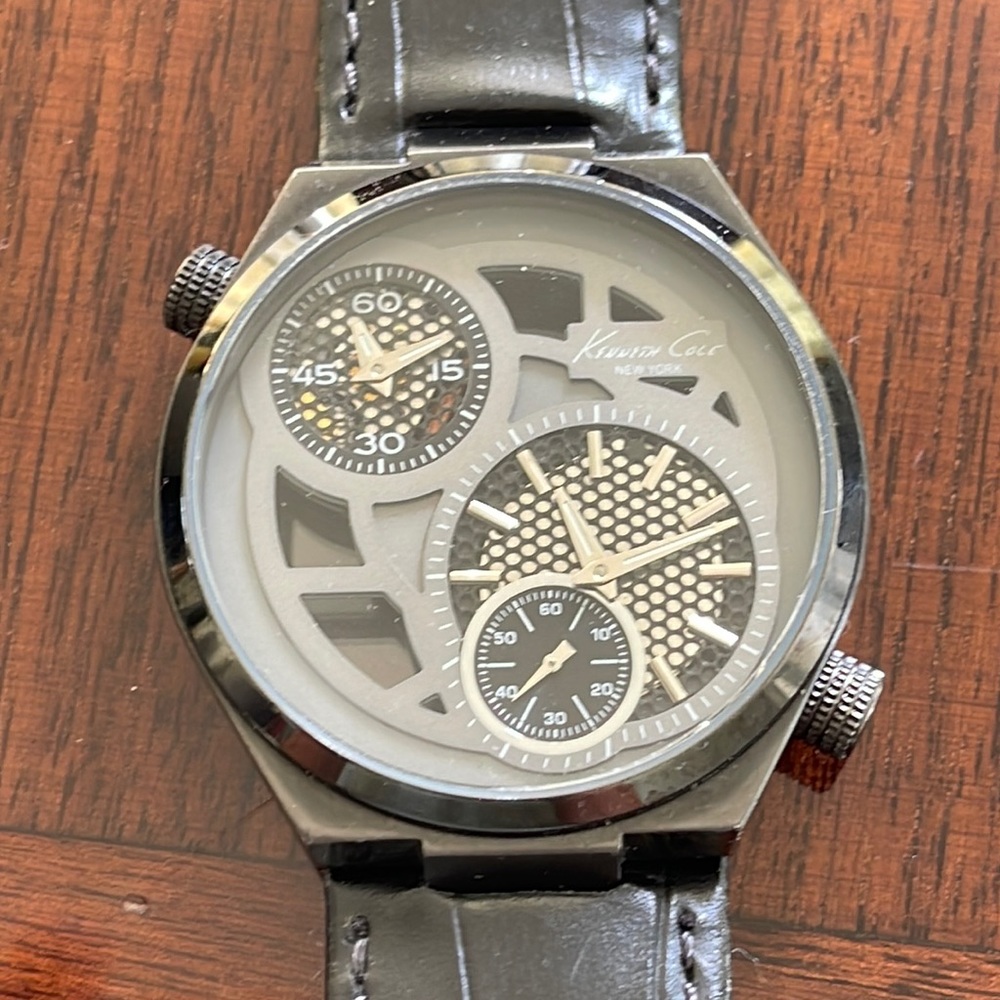 Kenneth Cole men’s watch leather band